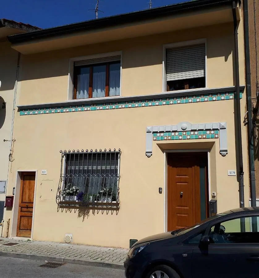 Casa Mario Dei Pini Villa Viareggio