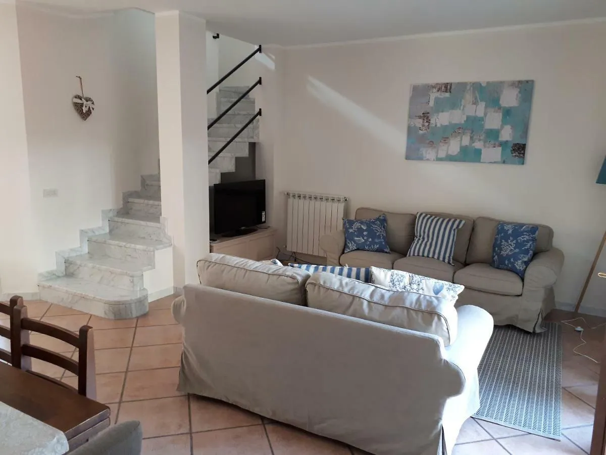 Casa Mario Dei Pini Villa Viareggio